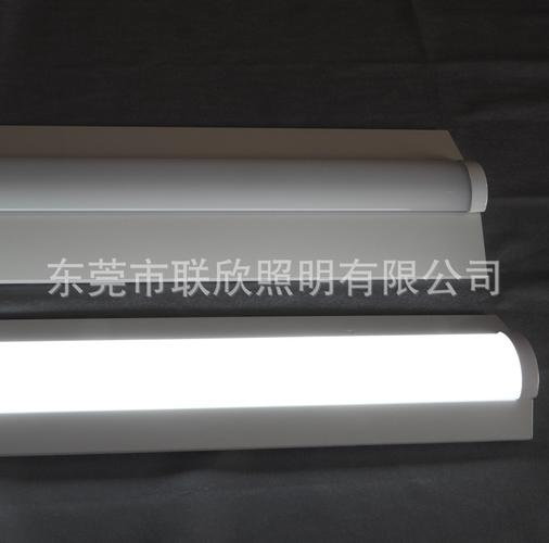 守護(hù)無憂光環(huán)境 IP65防雨防濕一體型LED逆富士吸頂燈評測